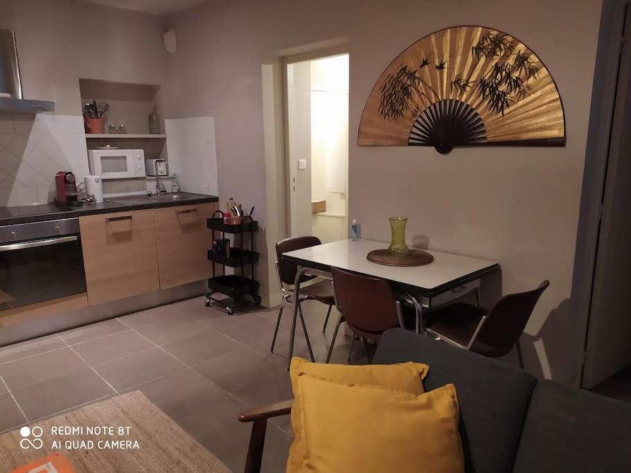 Bel Appartement Dans Centre Historique Avignon Extérieur photo